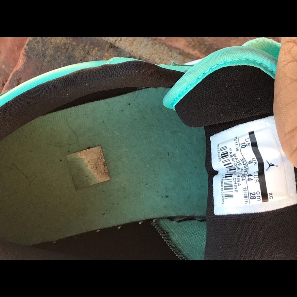 Air Jordan Retro 1 Hyper Turquoise Low Size 10 - Picture 6 of 8